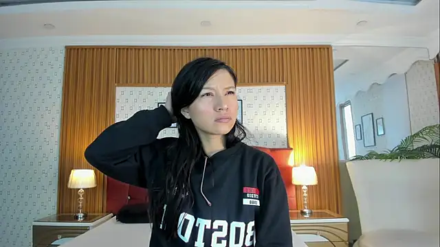 Sophie Calloway online show from 10.09.25