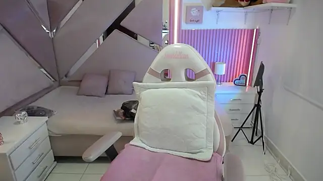 Mia garcia28 online show from 11.19.25