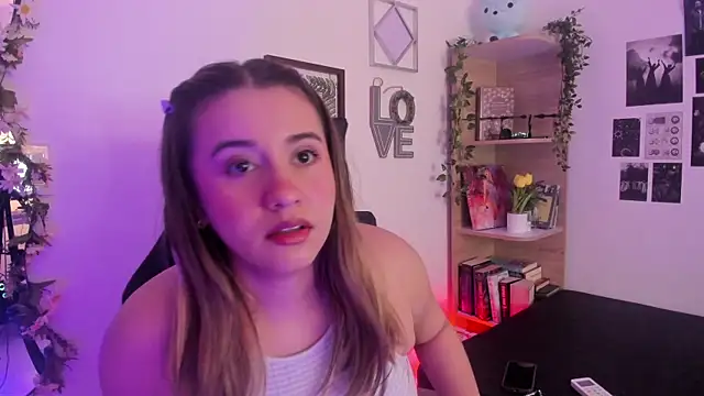 Lana Herondale online show from 09.11.25