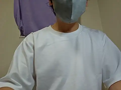 Snapshot of Earth_001 chatting on 09.11.25 Earth 001 online show from 09.11.25