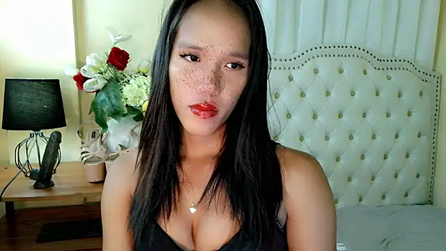 Snapshot of its_baby_tira chatting on 02.02.26 its baby tira online show from 02.02.26