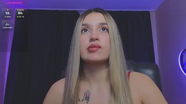 RoxyChill online show from 10.26.25