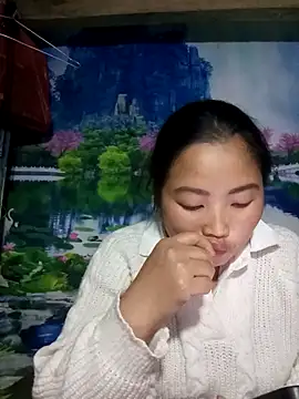 Snapshot of PhamPhung chatting on 02.08.26 PhamPhung online show from 02.08.26