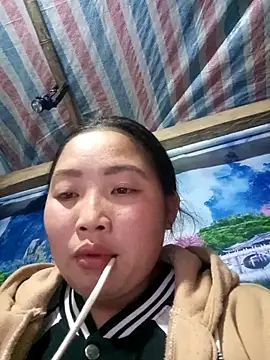 Snapshot of PhamPhung chatting on 02.12.26 PhamPhung online show from 02.12.26