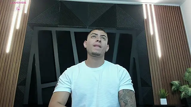 marco garciia  online show from 09.24.25