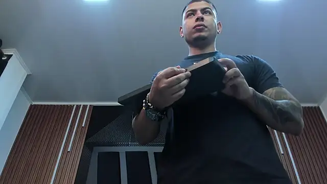 marco garciia  online show from 09.25.25