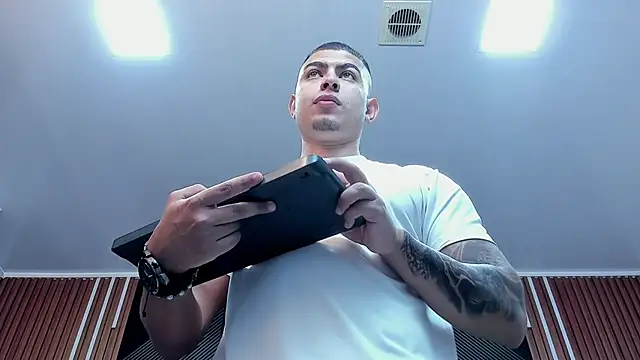 marco garciia  online show from 09.27.25