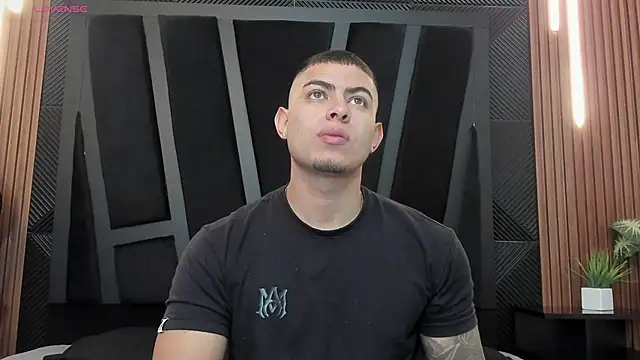 marco garciia  online show from 09.28.25