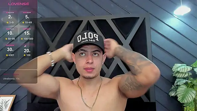 marco garciia  online show from 11.26.25