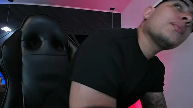 marco garciia  online show from 02.18.26