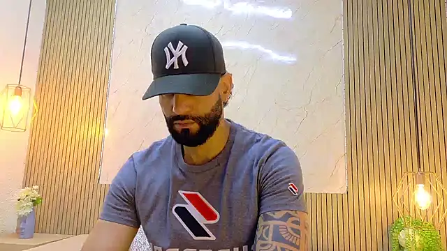 Snapshot of yorbymaxx chatting on 07.28.26 yorbymaxx online show from 07.28.26