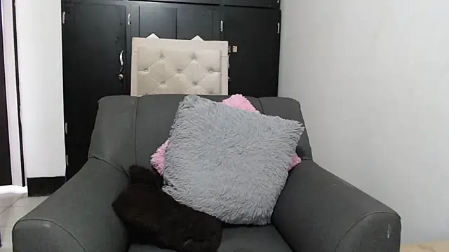 Taliana21 online show from 04.20.26