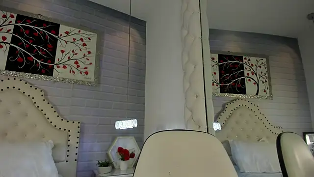 Snapshot of MeyBaldini chatting on 07.25.26 MeyBaldini online show from 07.25.26
