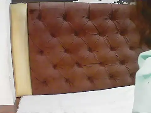 Snapshot of elize__ chatting on 11.07.25 elize online show from 11.07.25