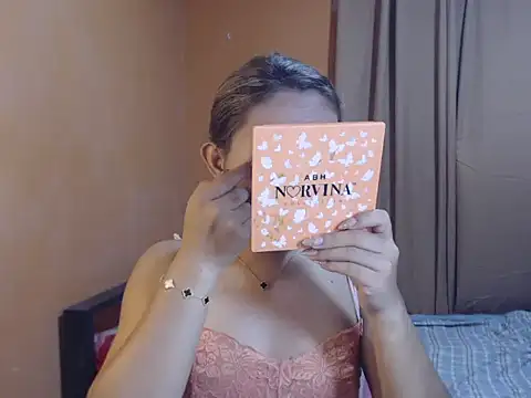 Snapshot of ur_Katrina69 chatting on 04.08.26 ur Katrina69 online show from 04.08.26