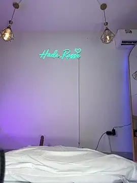 Snapshot of hade_rosse chatting on 04.12.26 hade rosse online show from 04.12.26