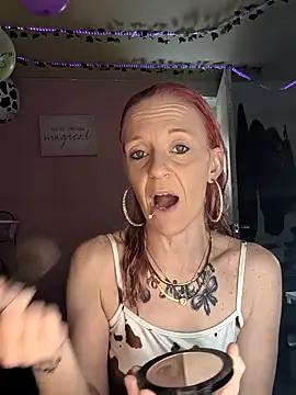 Purple2StayThnxx online show from 09.16.25