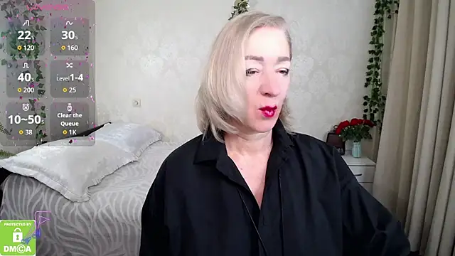 hunters woman online show from 11.10.25