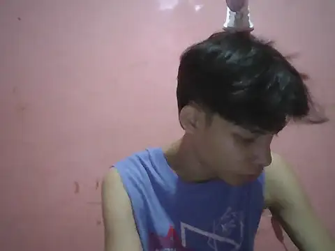 Snapshot of Kyoshi_19 chatting on 10.10.25 Kyoshi 19 online show from 10.10.25