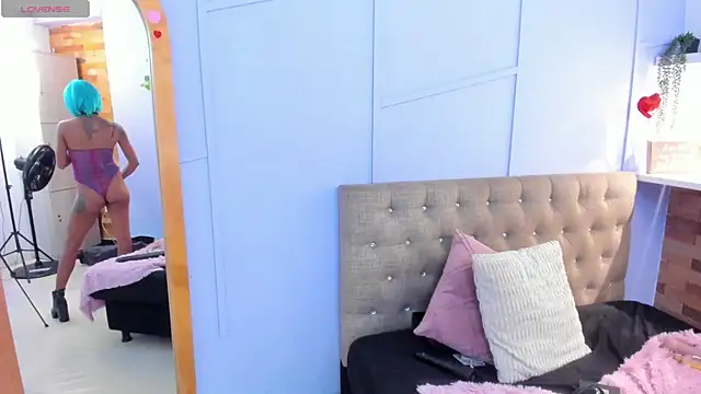 milavega  online show from 04.18.26