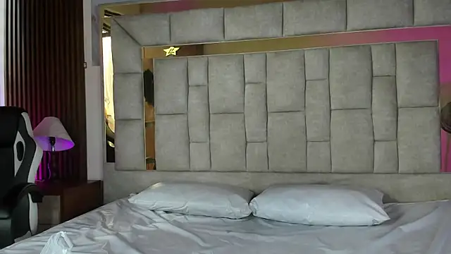 Dulce Pettit online show from 09.26.25