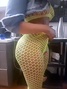 Snapshot of Caramel_Lights chatting on 02.06.26 Caramel Lights online show from 02.06.26