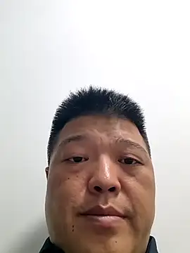 hiwoaini online show from 06.18.26