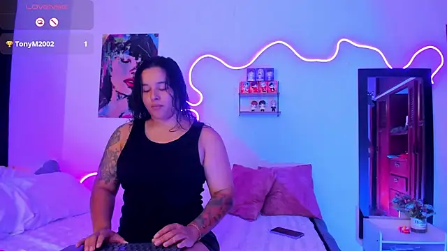 Dilan and Mia online show from 10.01.25