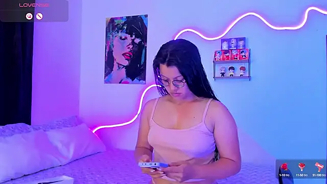 Dilan and Mia online show from 10.04.25