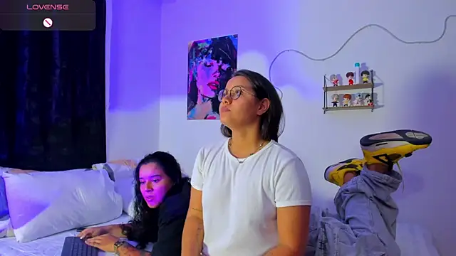 Dilan and Mia online show from 02.04.26