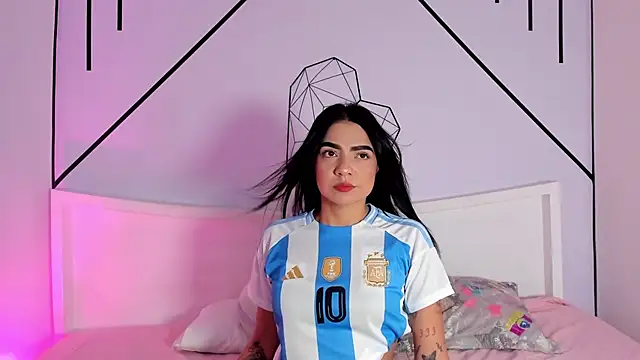 MiahCornell  online show from 09.11.25