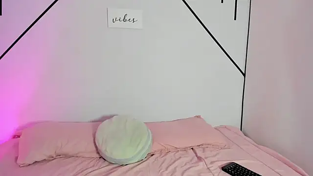 MiahCornell  online show from 10.27.25