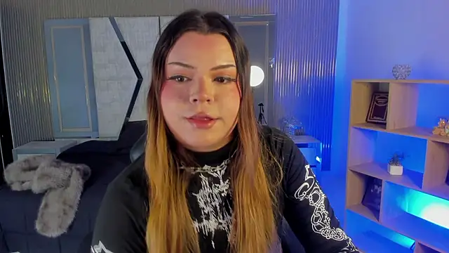 Snapshot of Maxxxine1 chatting on 03.18.26 Maxxxine1 online show from 03.18.26