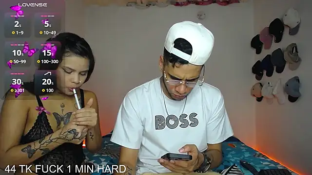 Couple-Wild-Hard online show from 11.21.25