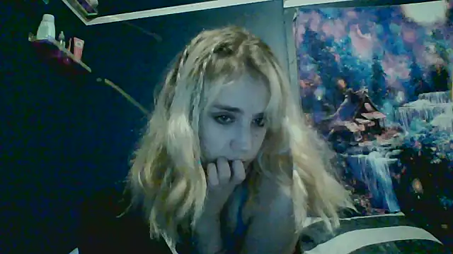 Snapshot of RubySmoke chatting on 11.14.25 RubySmoke online show from 11.14.25