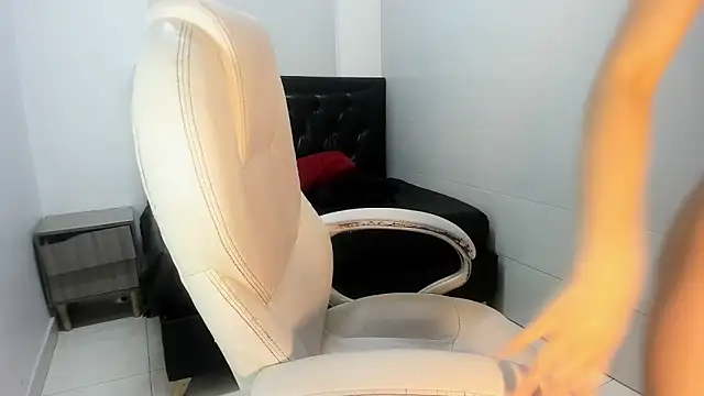 AshleyVanessaRx online show from 12.15.25