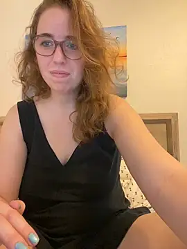 Snapshot of sweetsocalgirl chatting on 09.14.25 sweetsocalgirl online show from 09.14.25