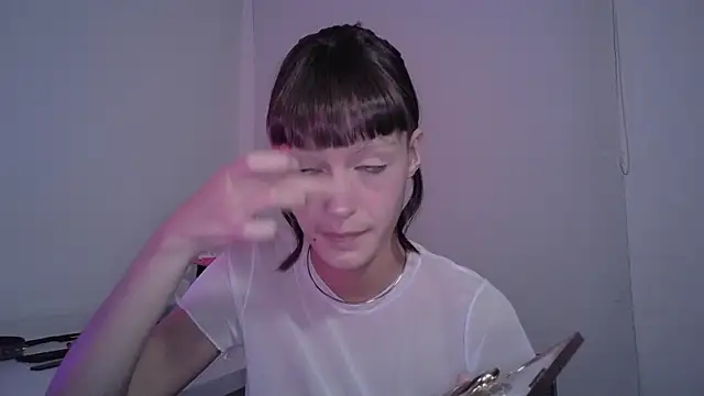 Snapshot of nina_kink chatting on 10.03.25 nina kink online show from 10.03.25