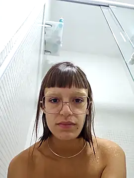 Snapshot of nina_kink chatting on 10.17.25 nina kink online show from 10.17.25