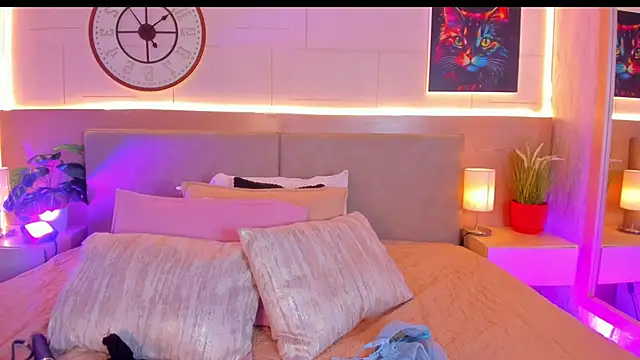 Snapshot of Meloddy_Rose chatting on 11.20.25 Meloddy Rose online show from 11.20.25