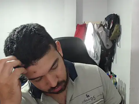 Snapshot of Axel11113 chatting on 10.03.25 Axel11113 online show from 10.03.25