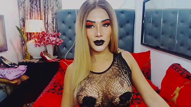 Snapshot of Mistress4fun chatting on 01.31.26 Mistress4fun online show from 01.31.26