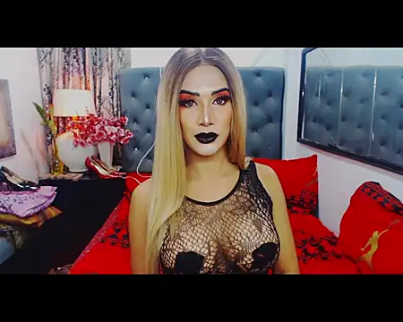 Snapshot of Mistress4fun chatting on 03.31.26 Mistress4fun online show from 03.31.26