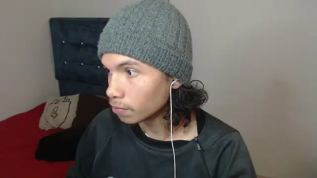 Xoxo Smiles online show from 11.10.25