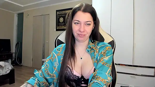 Snapshot of EmiLovsi chatting on 01.19.26 EmiLovsi online show from 01.19.26