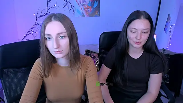 Snapshot of eva_smiith_ chatting on 10.14.25 eva smiith online show from 10.14.25