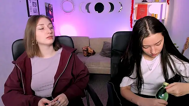 eva smiith  online show from 04.07.26