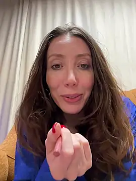 HellaryTourent online show from 01.12.26