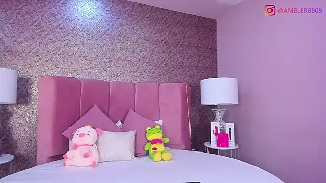 amber sparkle online show from 03.17.26