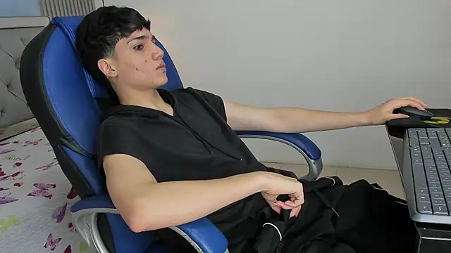 SamBlack  online show from 04.20.26